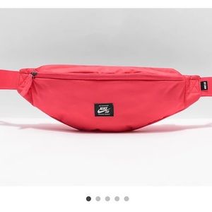 Nike red/Coral Mini Waist Bag crossbody